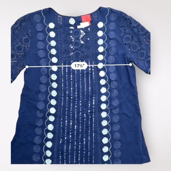 V Cristina NWT Scalloped Navy‎ Embroidered Top Size M - Picture 4 of 9